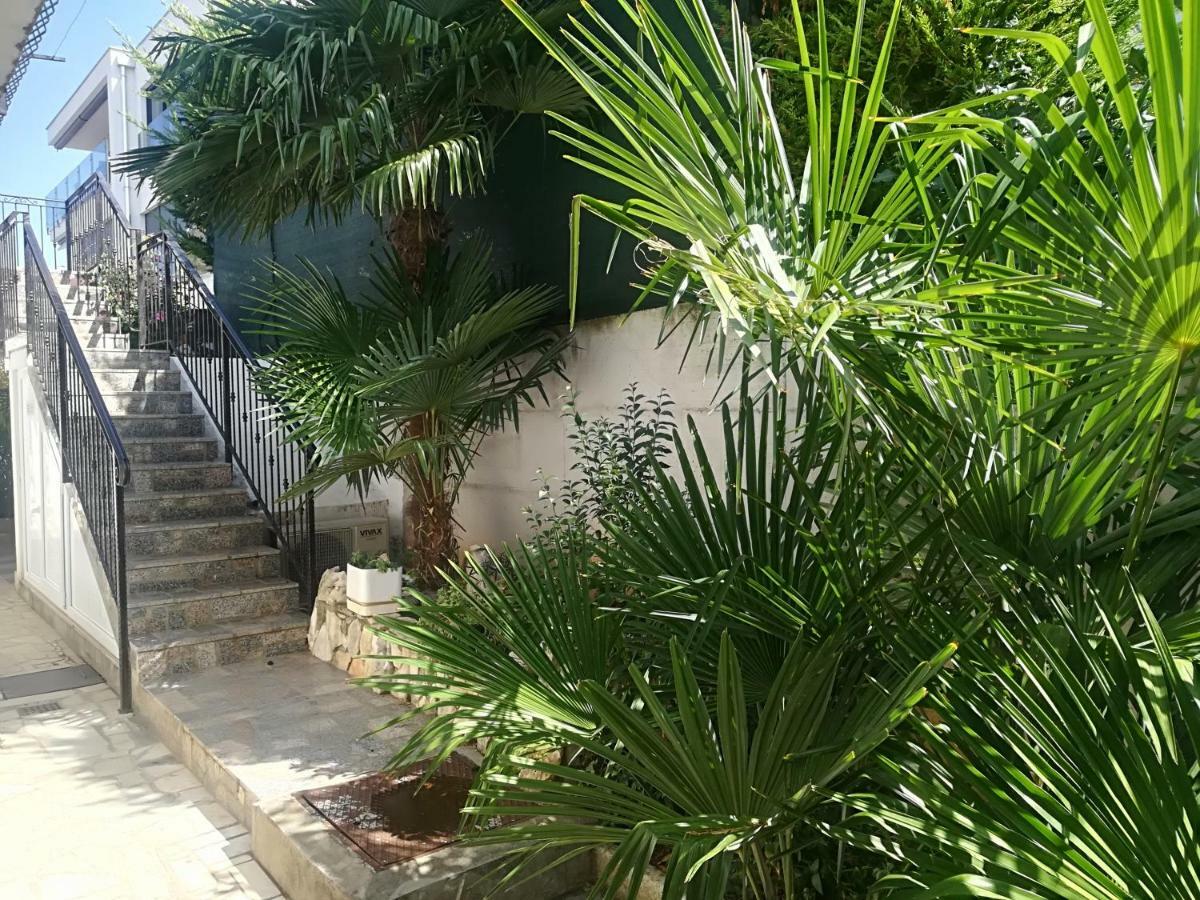 Apartment Jozefina Porec Exterior photo