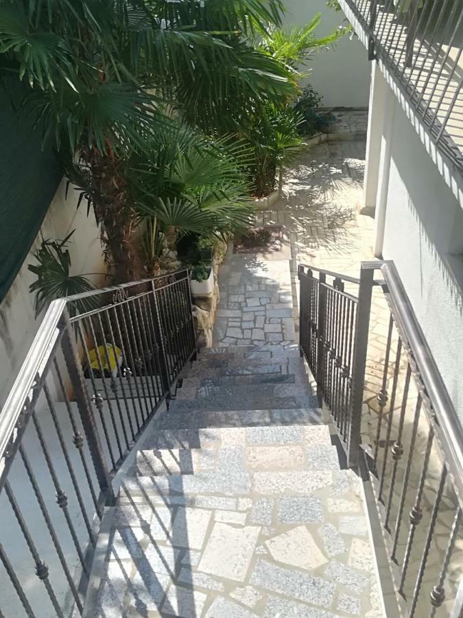 Apartment Jozefina Porec Exterior photo